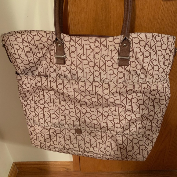 Calvin klein tote bag!! - Picture 1 of 5